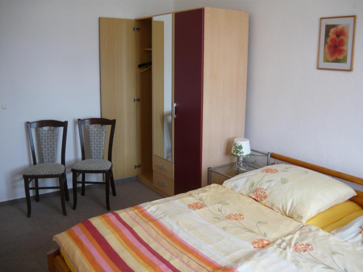 Uns Luett Wohnung Nossentiner Huette Екстериор снимка