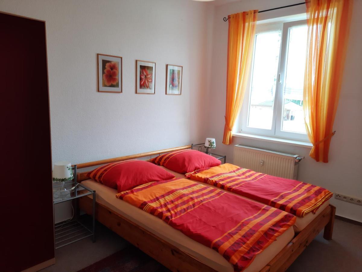 Uns Luett Wohnung Nossentiner Huette Екстериор снимка